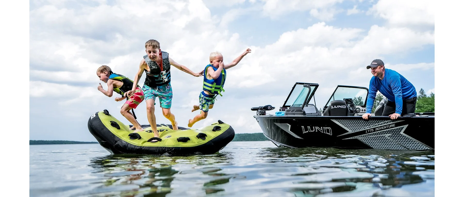 Семейный отдых на воде с Lund Adventure 1775 Sport