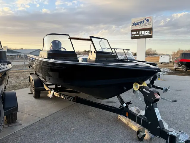 2026 Crestliner 2050 Fish Hawk